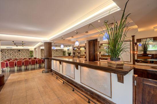 klub hotelowy Nałęczów stoły